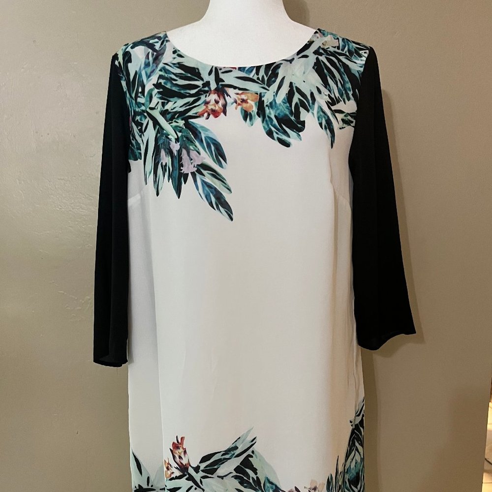 H&M Black White Floral 3/4 Sleeve Shift Dress Lined Size 10 Excellent